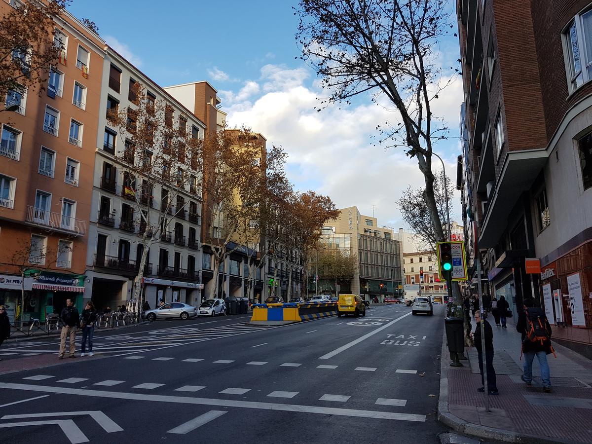 Arguelles Apartment Madrid Exterior photo